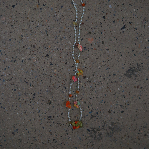 Antomoon necklace ATM-Antomoon-4-04-beads and flowers (Antomoon-4-01)
